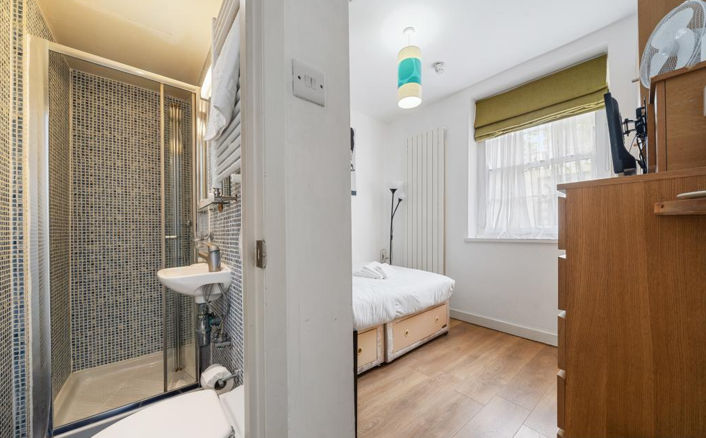 Flat North Gower Street in Greater London