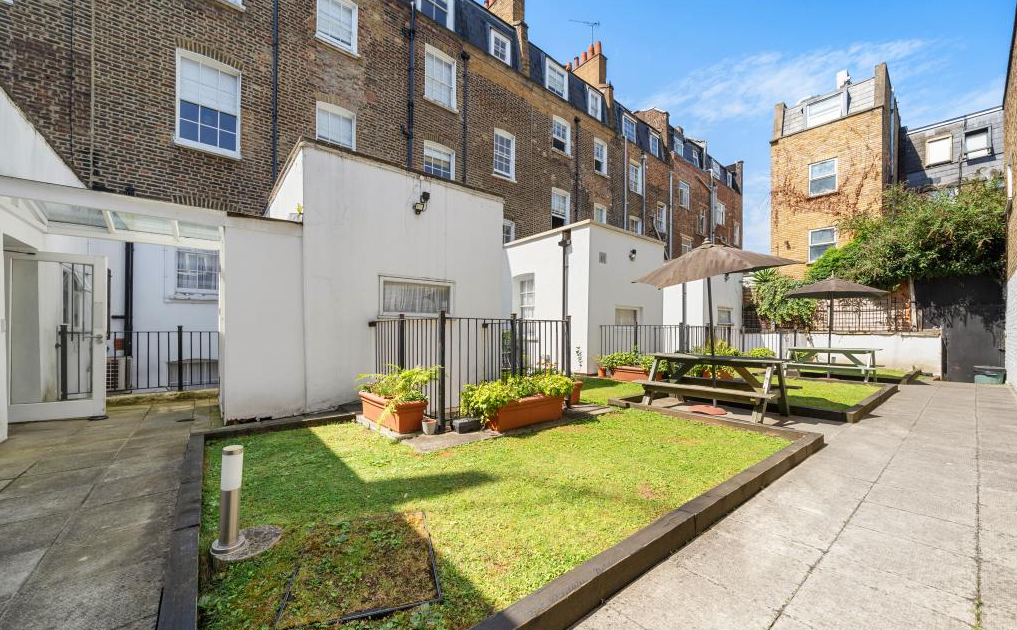 Flat North Gower Street in Greater London