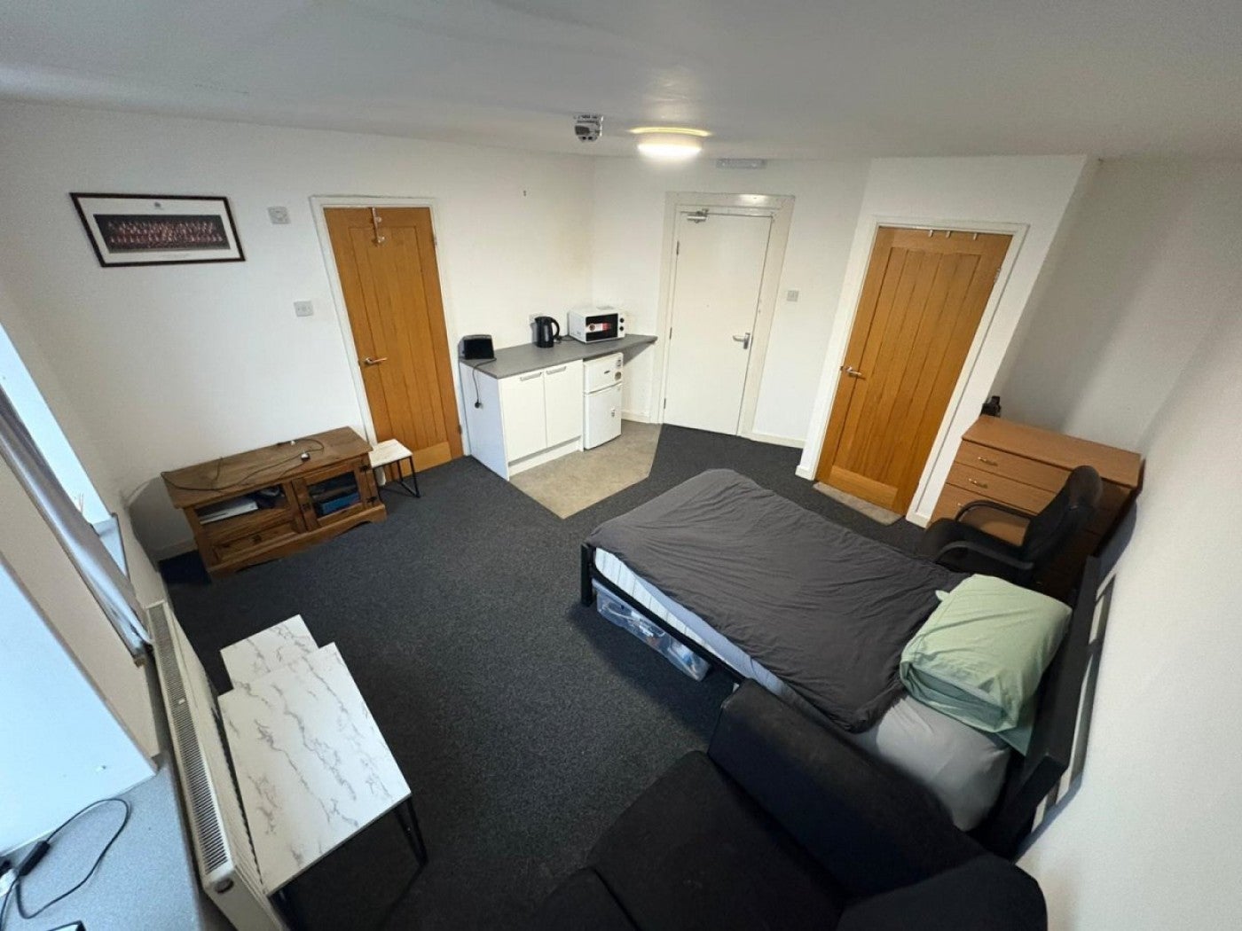 Room Lower Dolcliffe Road in Doncaster