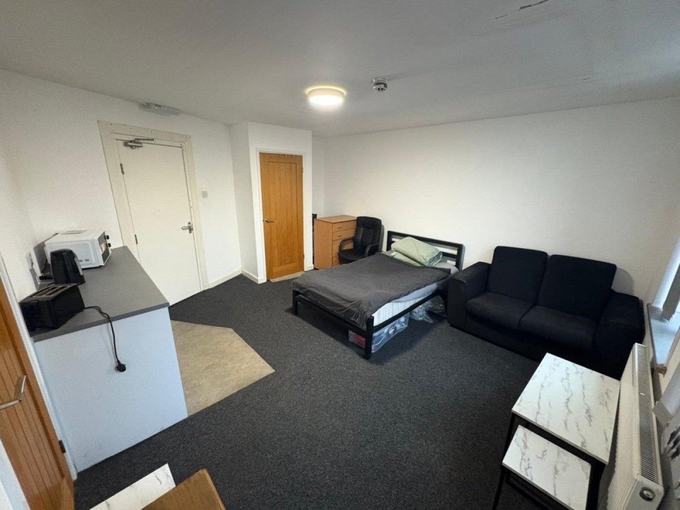 Room Lower Dolcliffe Road in Doncaster