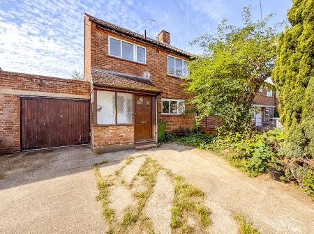House Charlock Way in Watford
