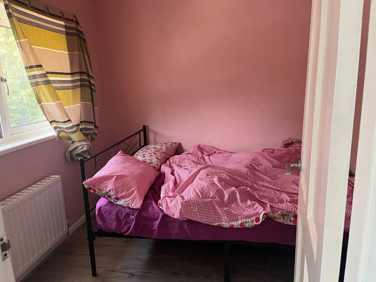 Room Broadcoombe in Greater London