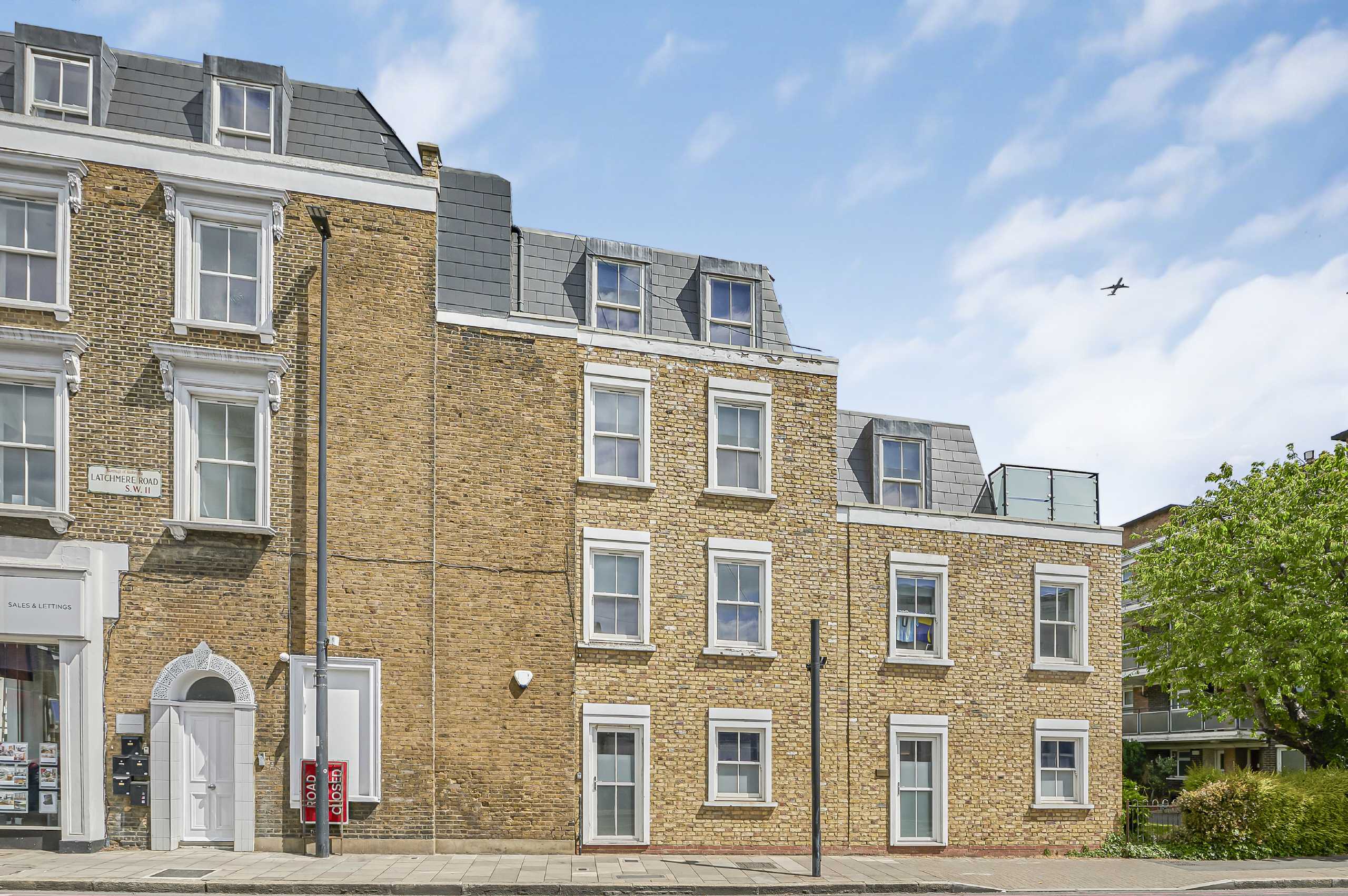 Flat Latchmere Road in Greater London