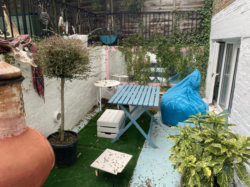 Room Allfarthing Lane in Greater London