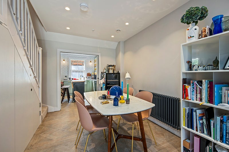 House Worple Way in Greater London