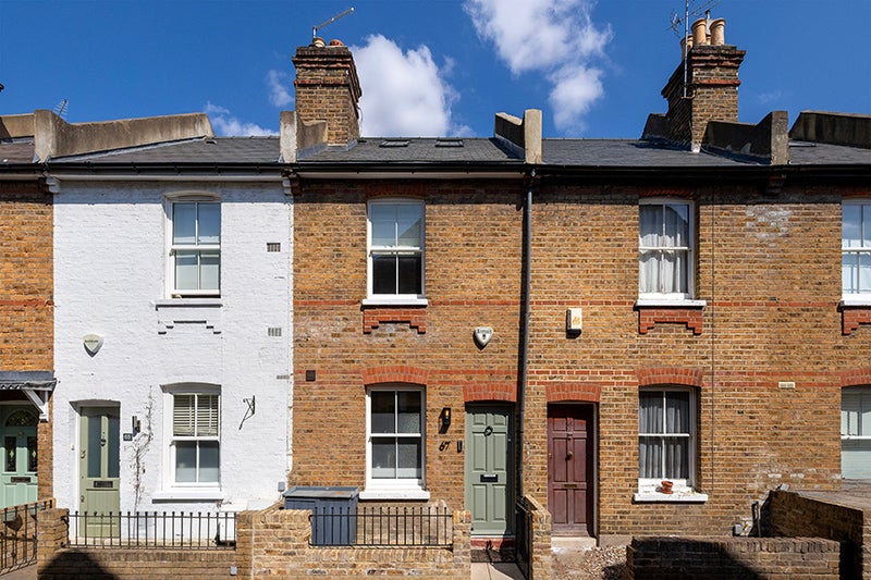 House Worple Way in Greater London