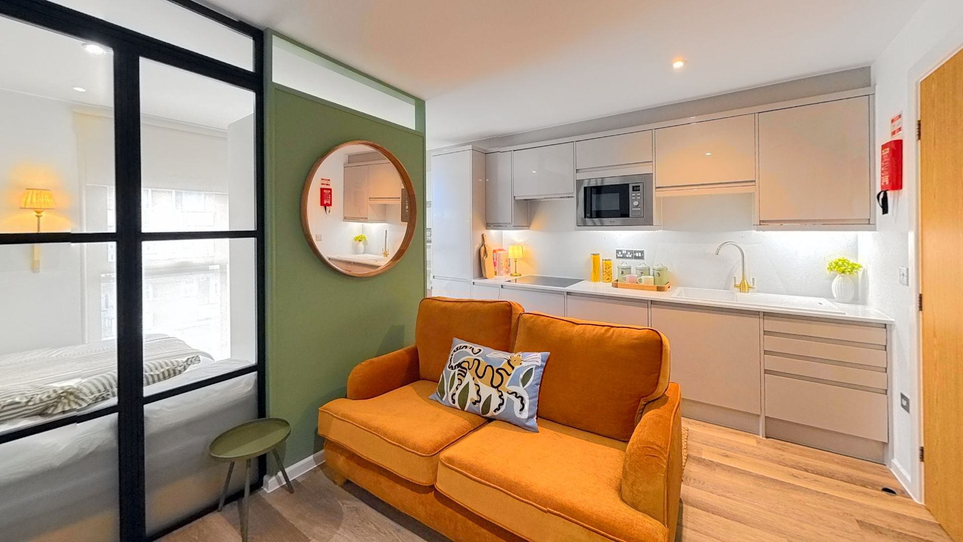Room Verney Street in Exeter