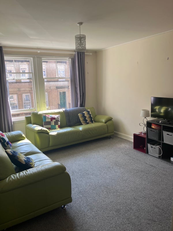 Room Carnarvon Street in Glasgow