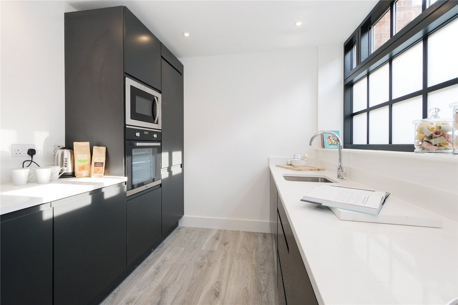 Flat Great Guildford Street in Greater London
