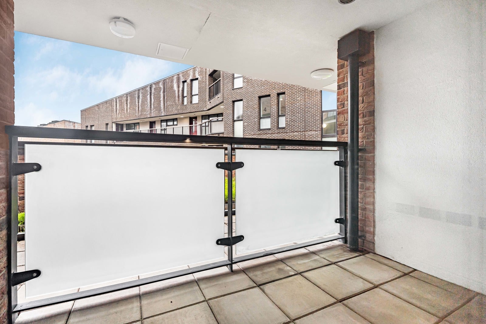 Flat Godfrey Place in Greater London