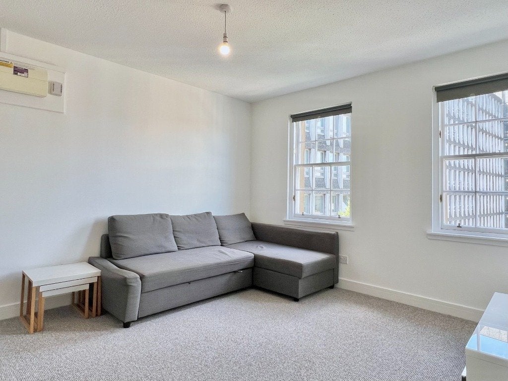 Flat West Port in City of Edinburgh