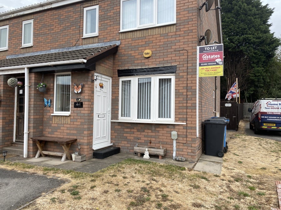 Flat Bannister Drive in Hull