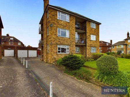 Flat Givendale Road in Scarborough