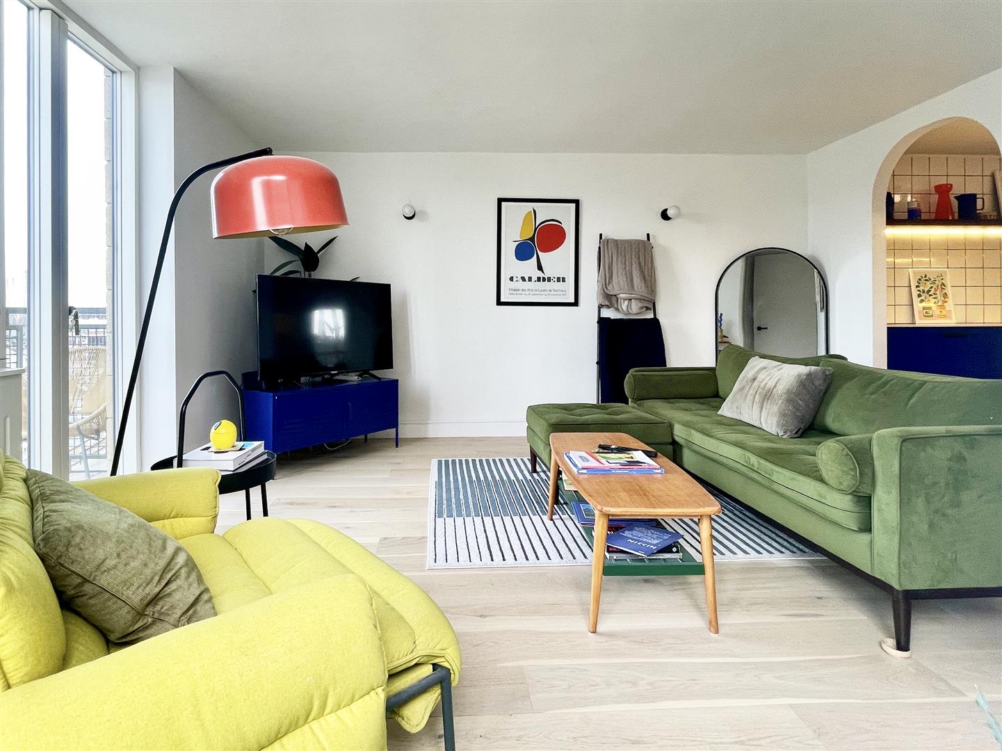 Flat Cumberland Road in Bristol