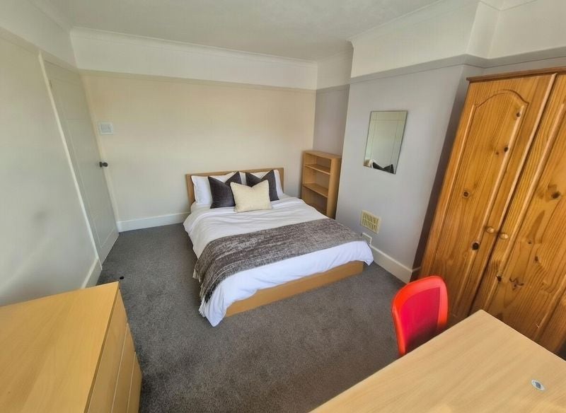 Flat Peveril Road in Nottingham