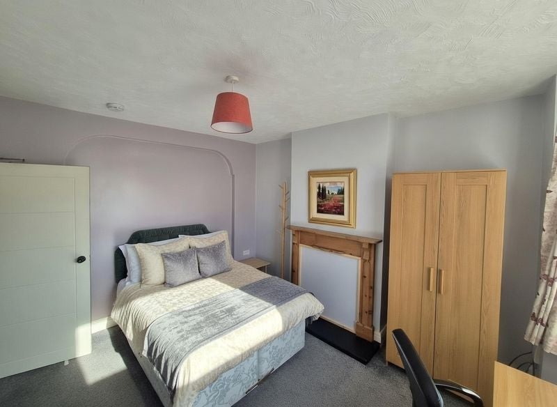 Flat Peveril Road in Nottingham
