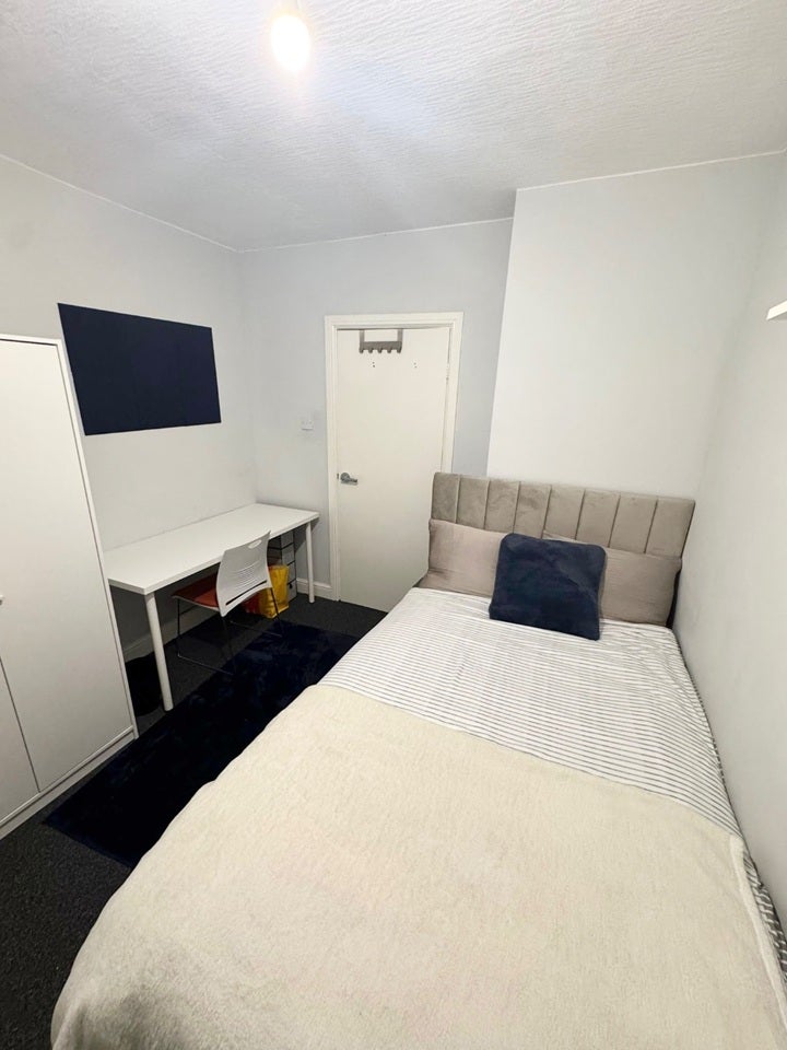 Room Kingsland Avenue in Coventry