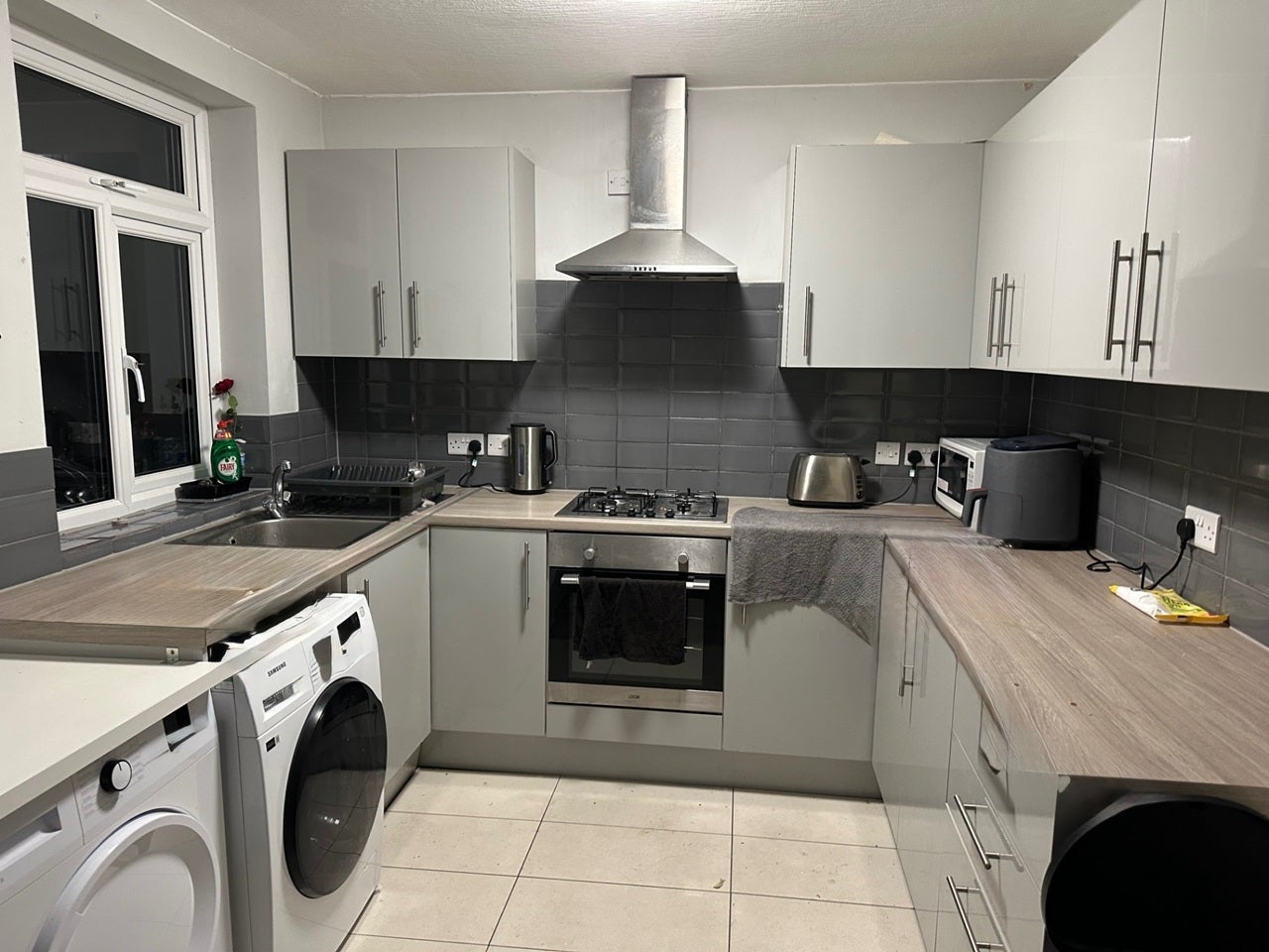 Room Kingsland Avenue in Coventry