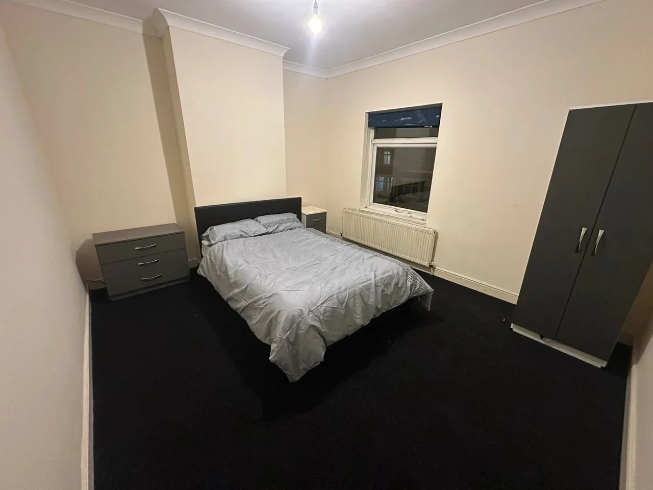 Room Markby Road in Birmingham