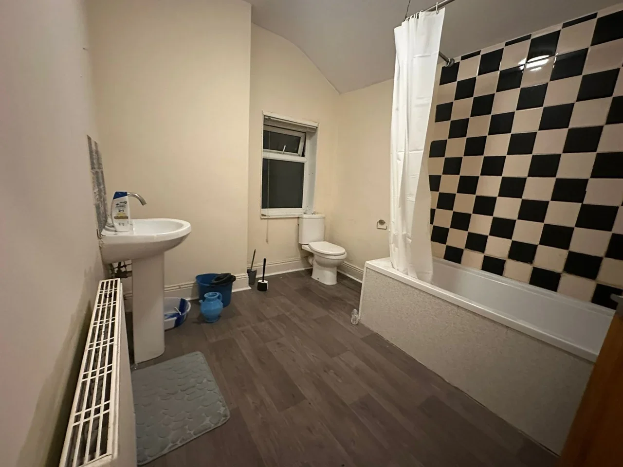 Room Markby Road in Birmingham
