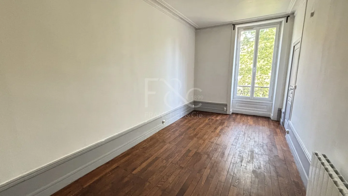 Flat Avenue Félix Faure in Lyon