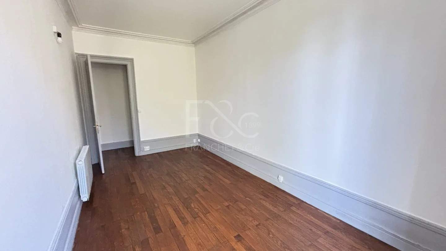 Flat Avenue Félix Faure in Lyon