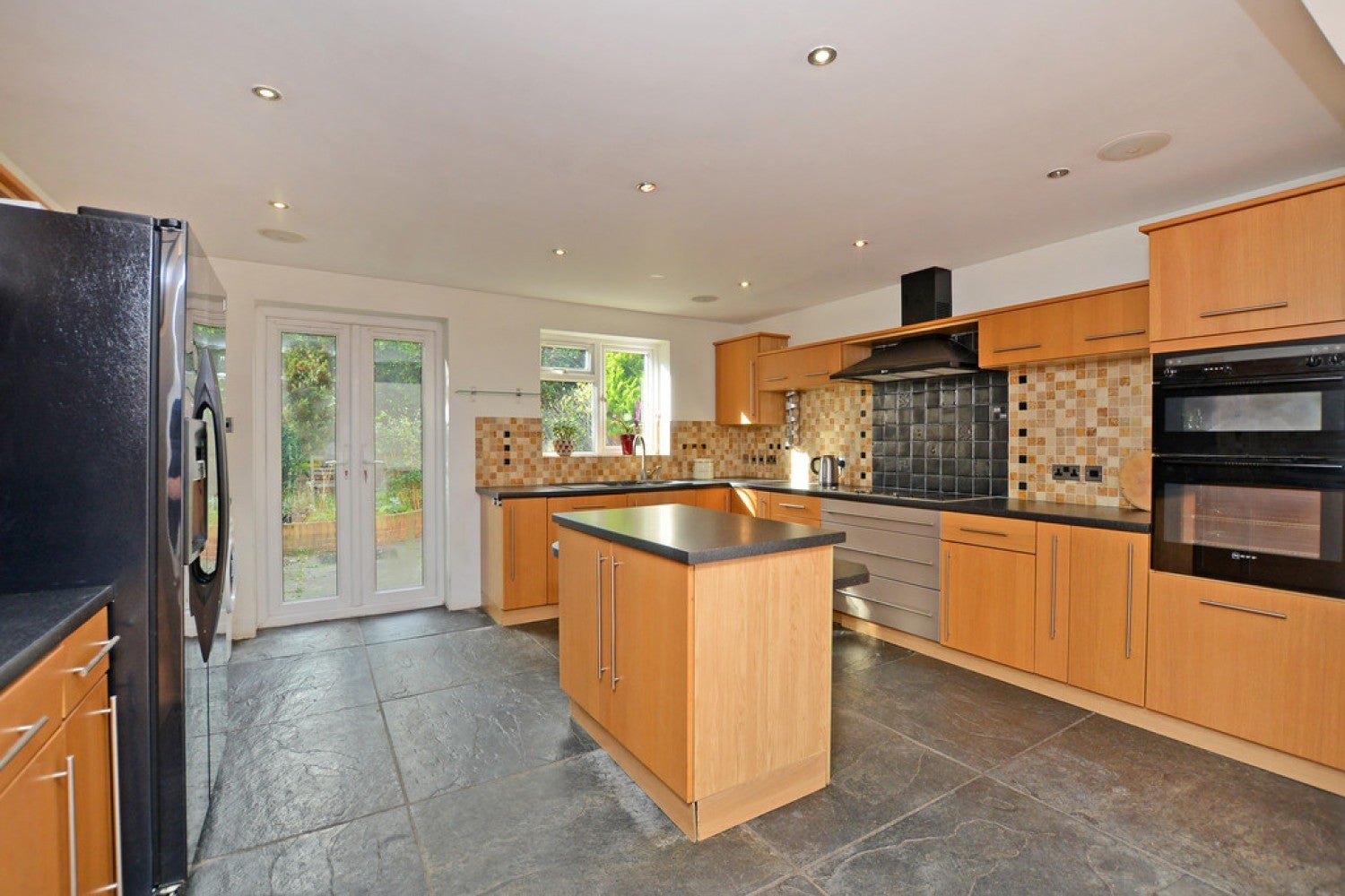 House Grand Avenue in Surrey Heath