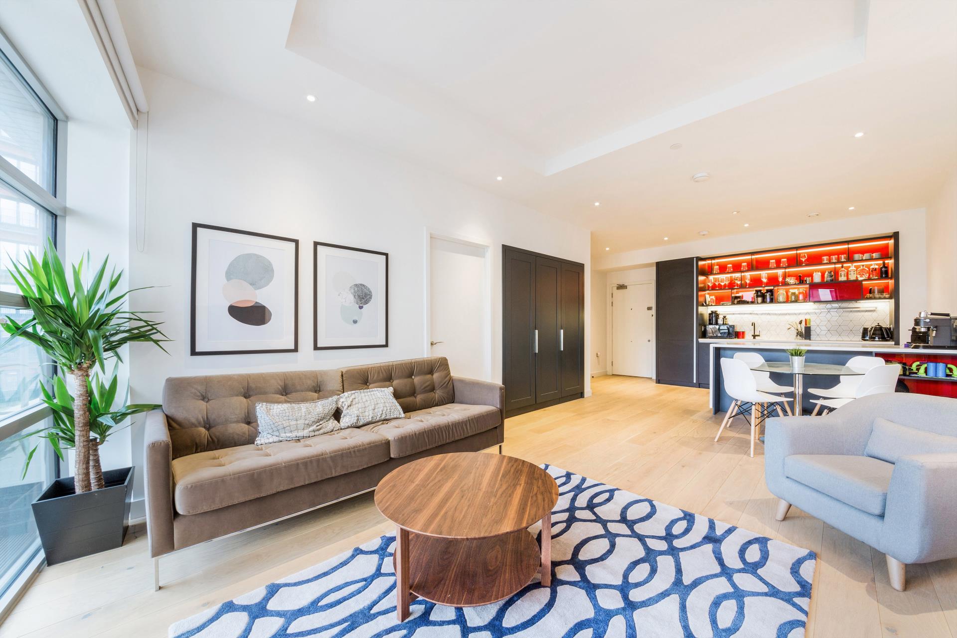 Flat Hope Street in Greater London