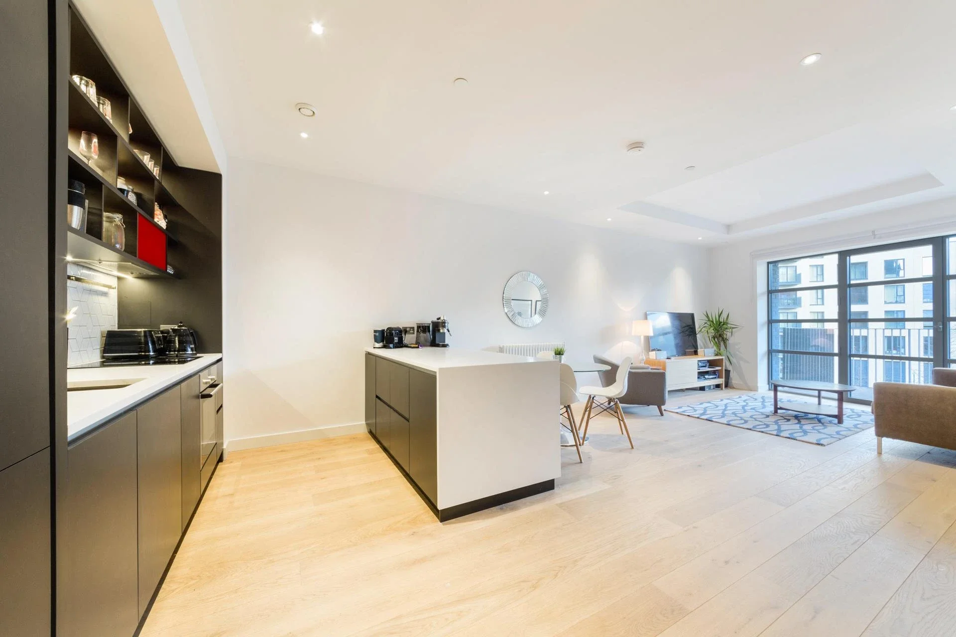 Flat Hope Street in Greater London
