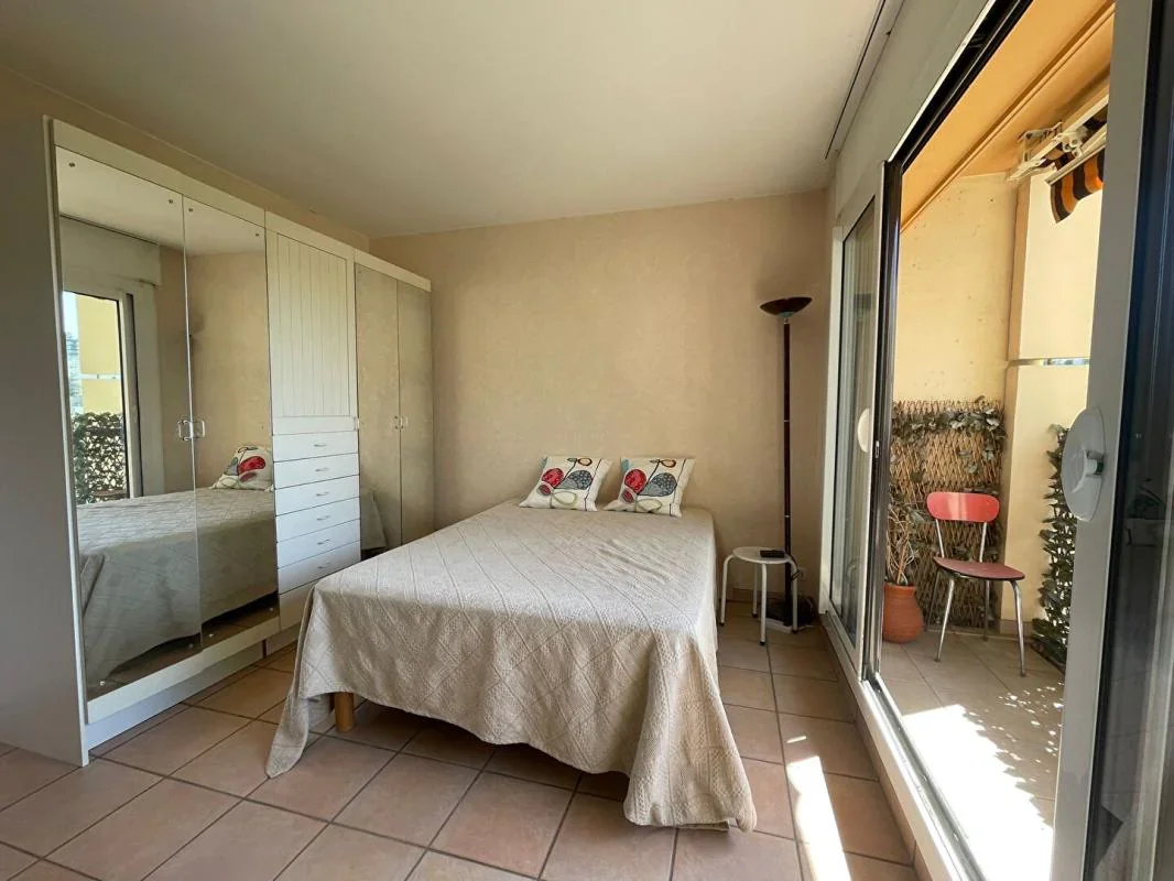 Flat Rue Professeur Patel in Lyon