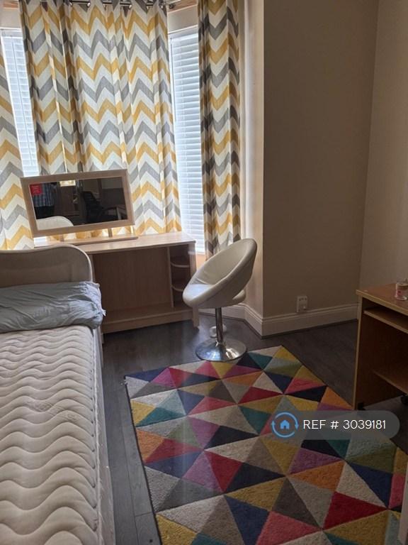 Room Chorley New Road in Horwich