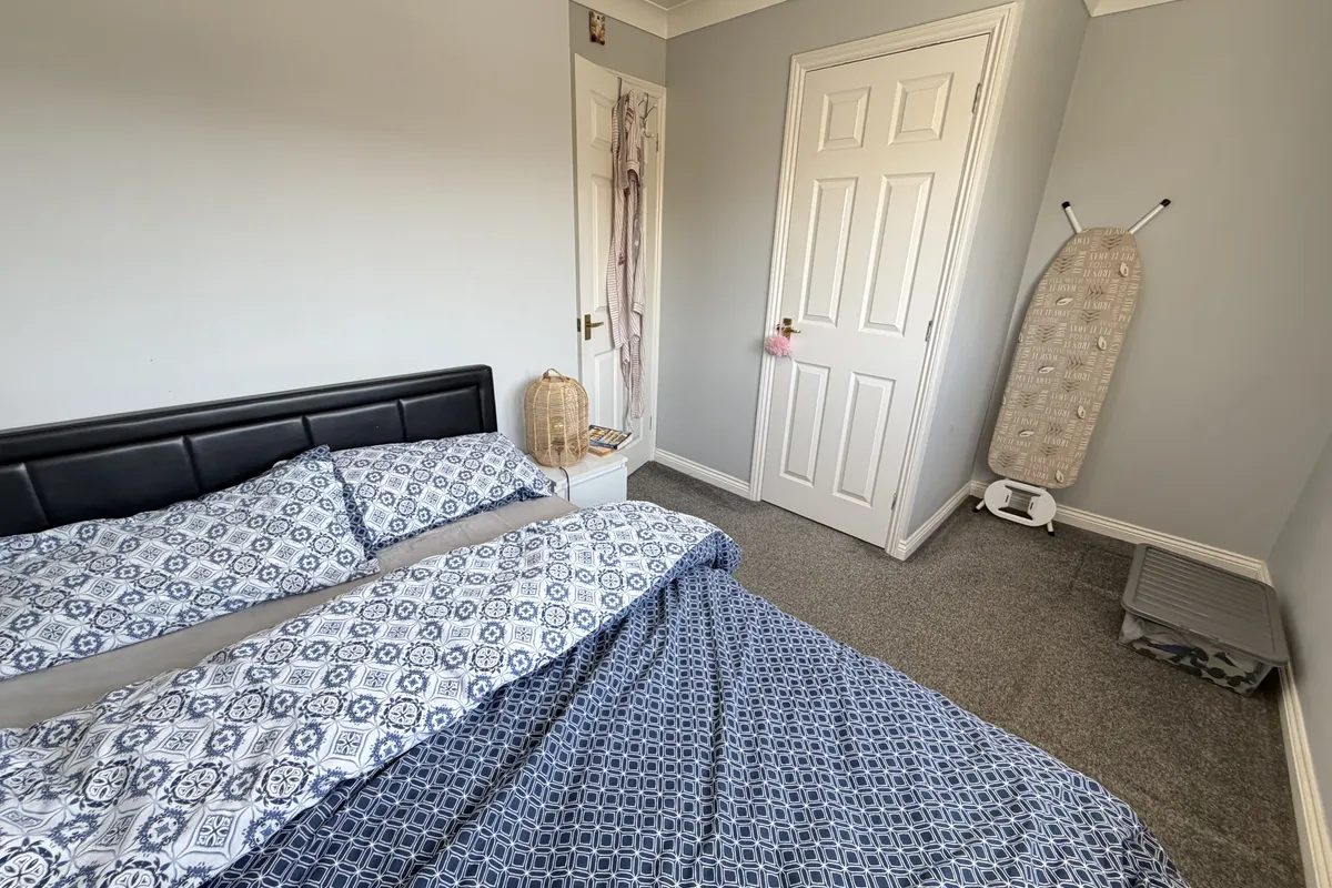 House Ajax Close in Rugby