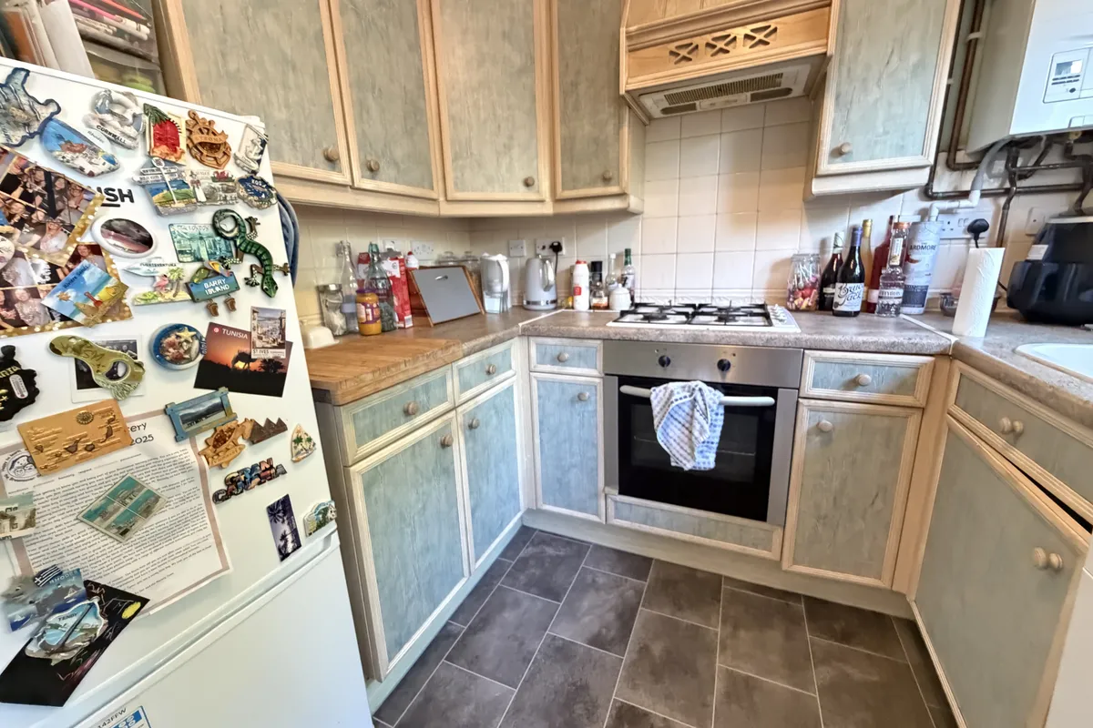 House Ajax Close in Rugby