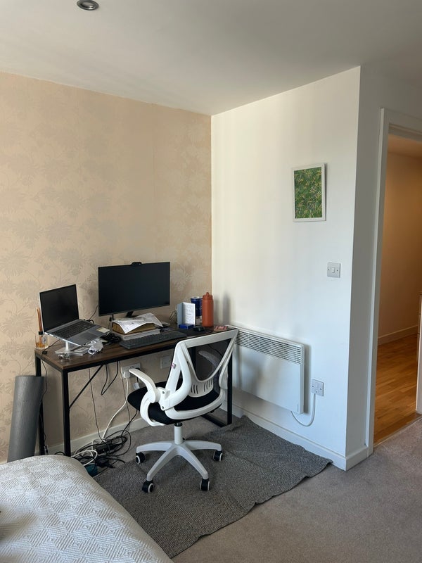 Room Southgate Road in Greater London