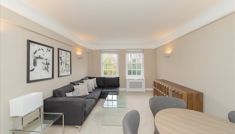 Flat Fulham Road in Greater London