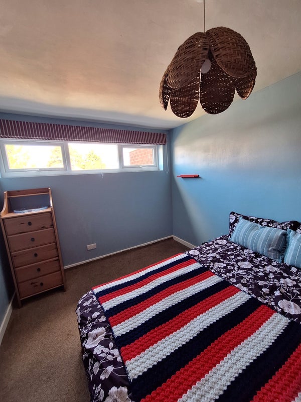 Room Albert Grove in Leeds