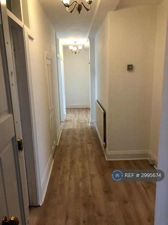 Flat Danescroft in Greater London