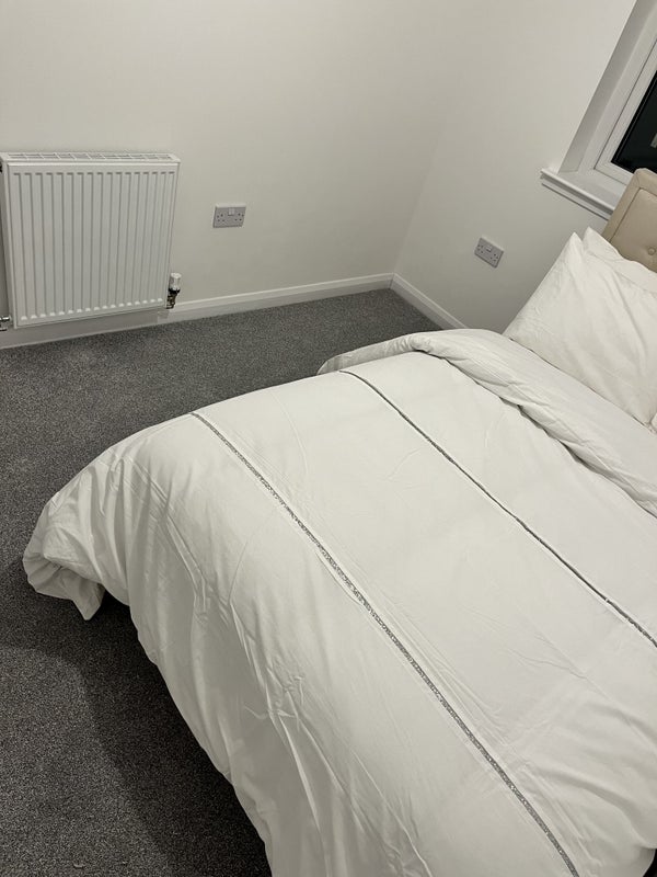 Room Broomfield Court in Glasgow