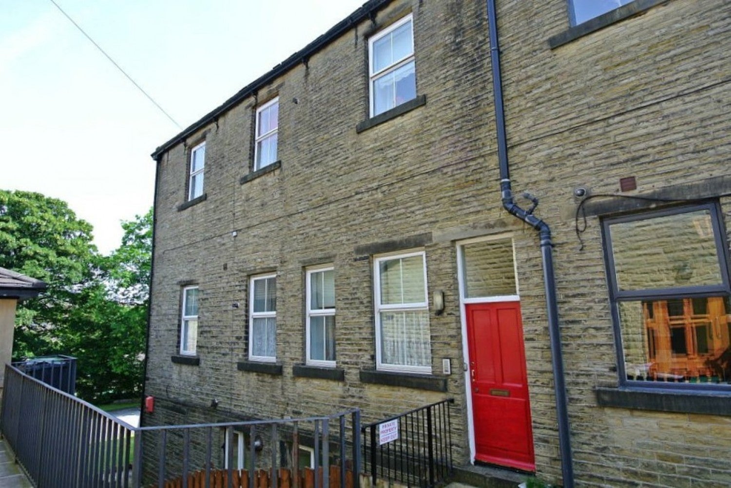 Flat Matthew Lane in Kirklees