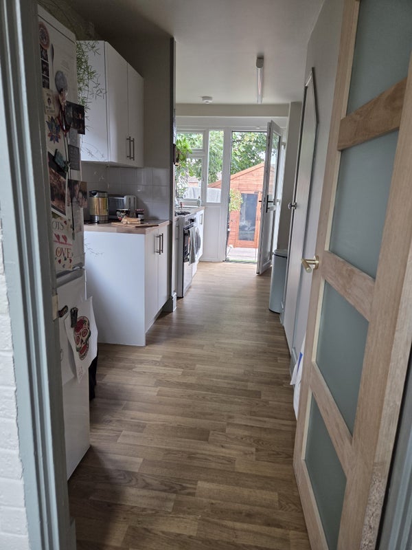 Room St James' Lane in Coventry