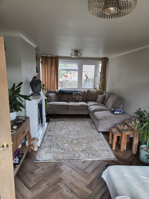 Room St James' Lane in Coventry