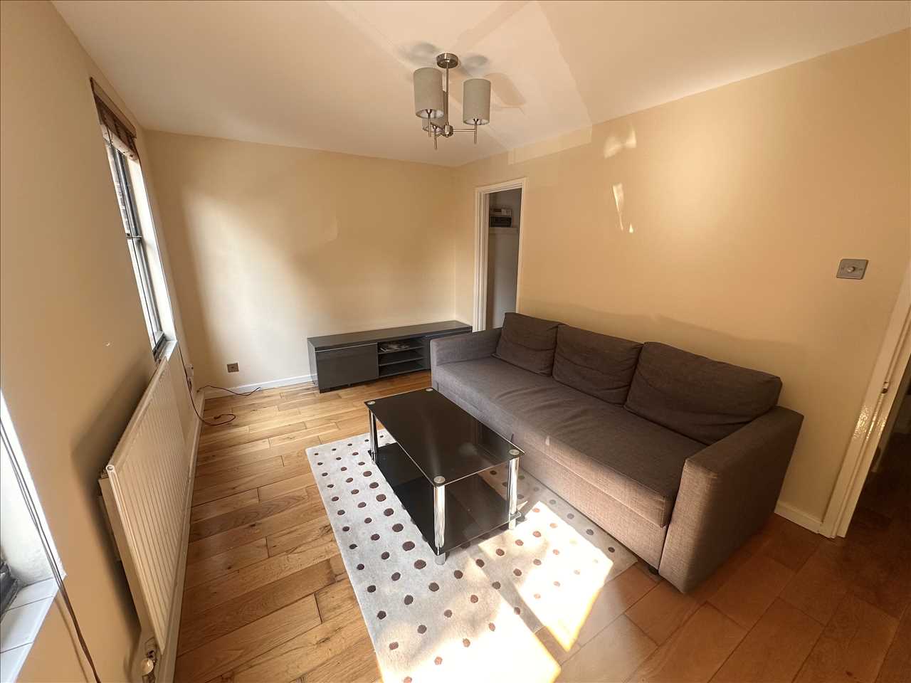 Flat Greatfield Close in Greater London
