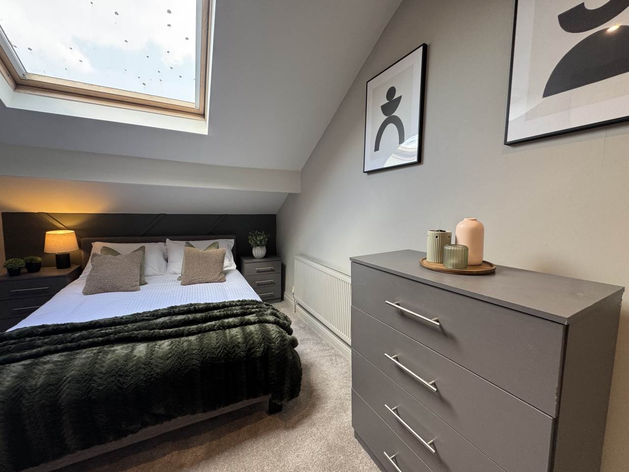 Room Haddon Avenue in Leeds