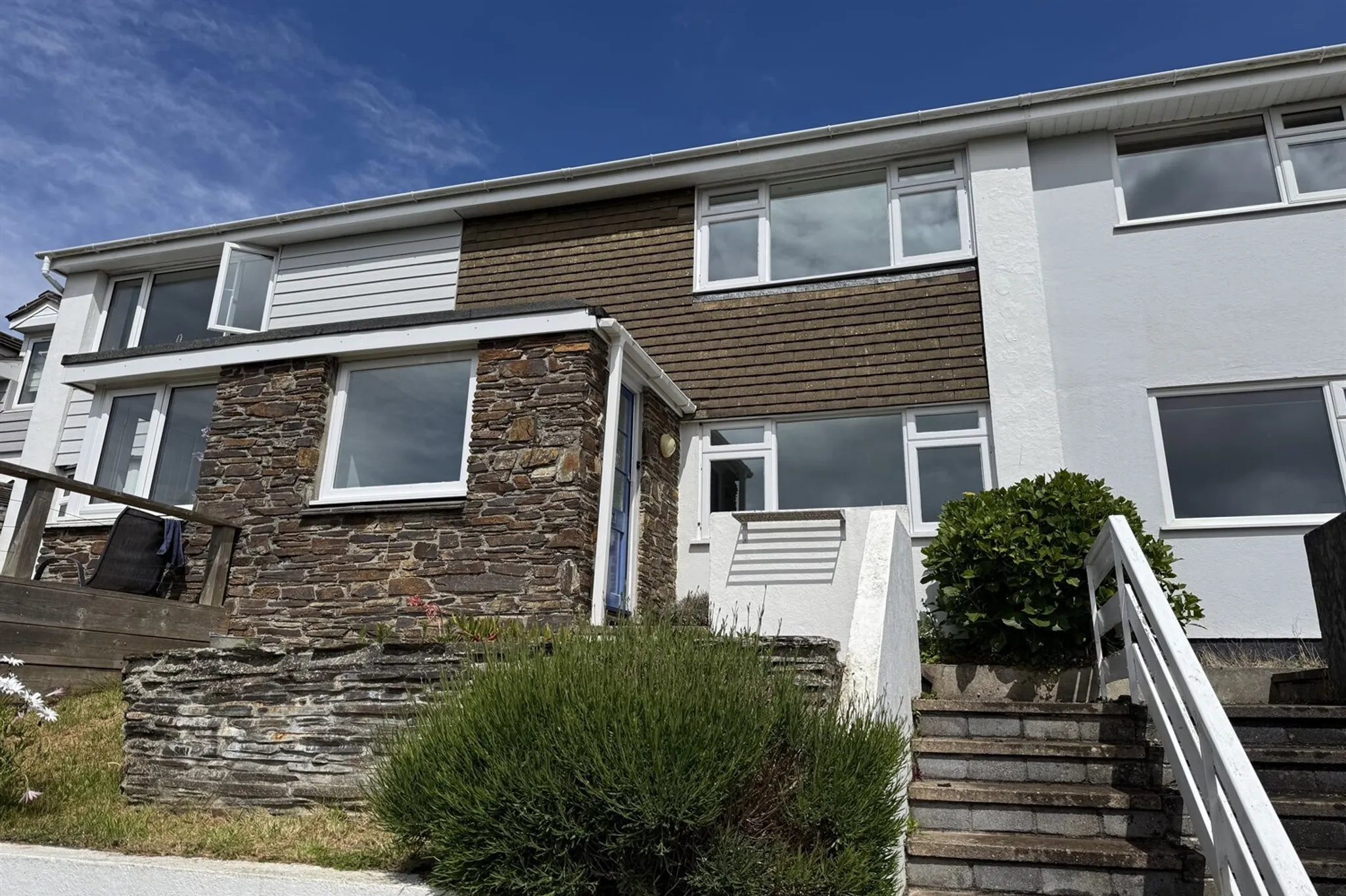 House Saunders Way in South Hams
