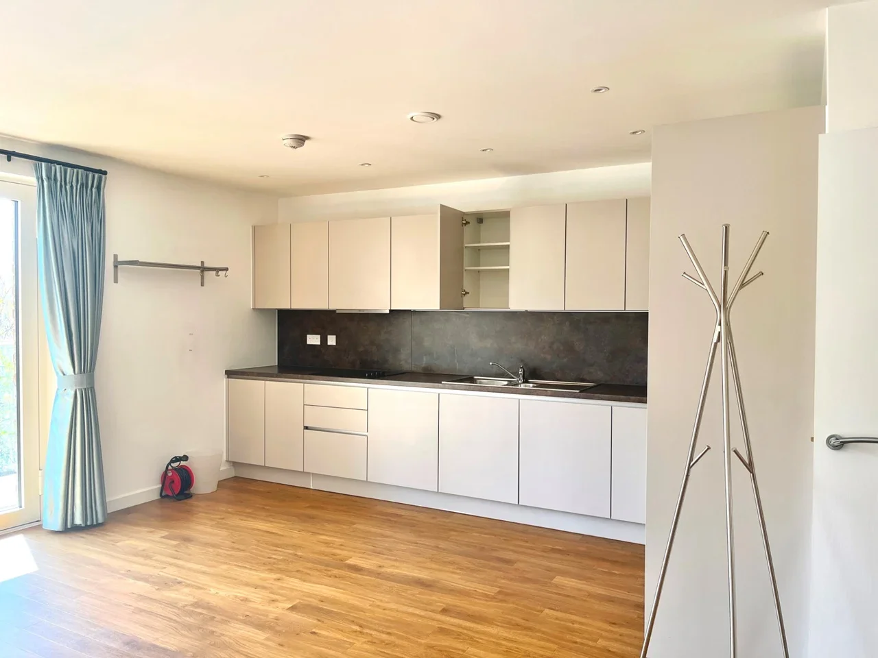 Flat Bailey Street in Greater London