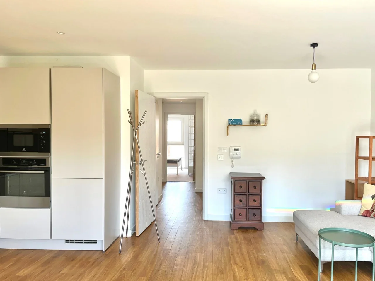 Flat Bailey Street in Greater London