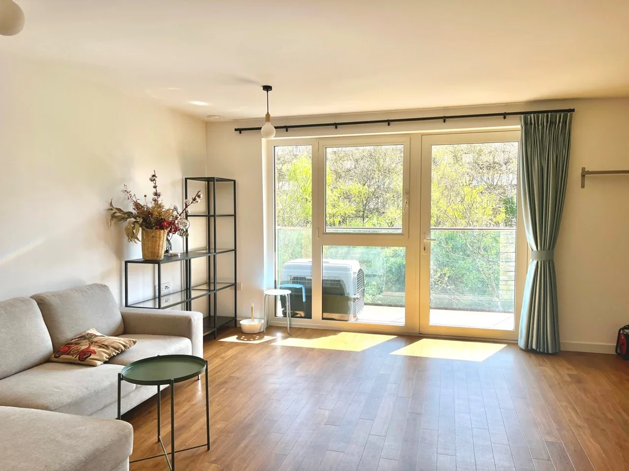Flat Bailey Street in Greater London