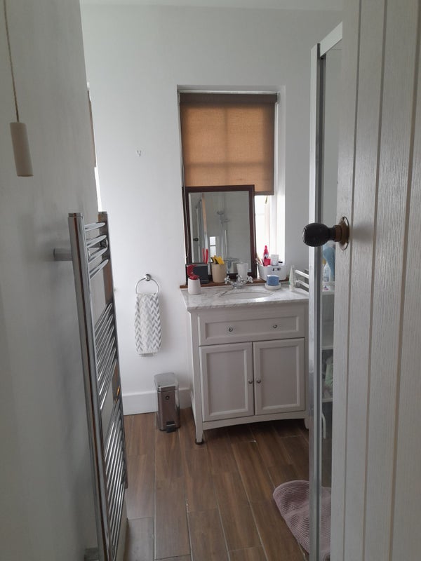Room Herbert Gardens in Greater London
