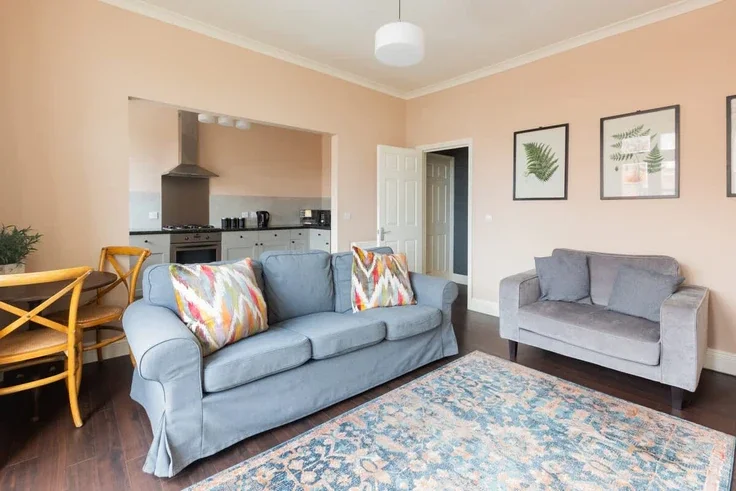 Flat Queen's Road in Thanet
