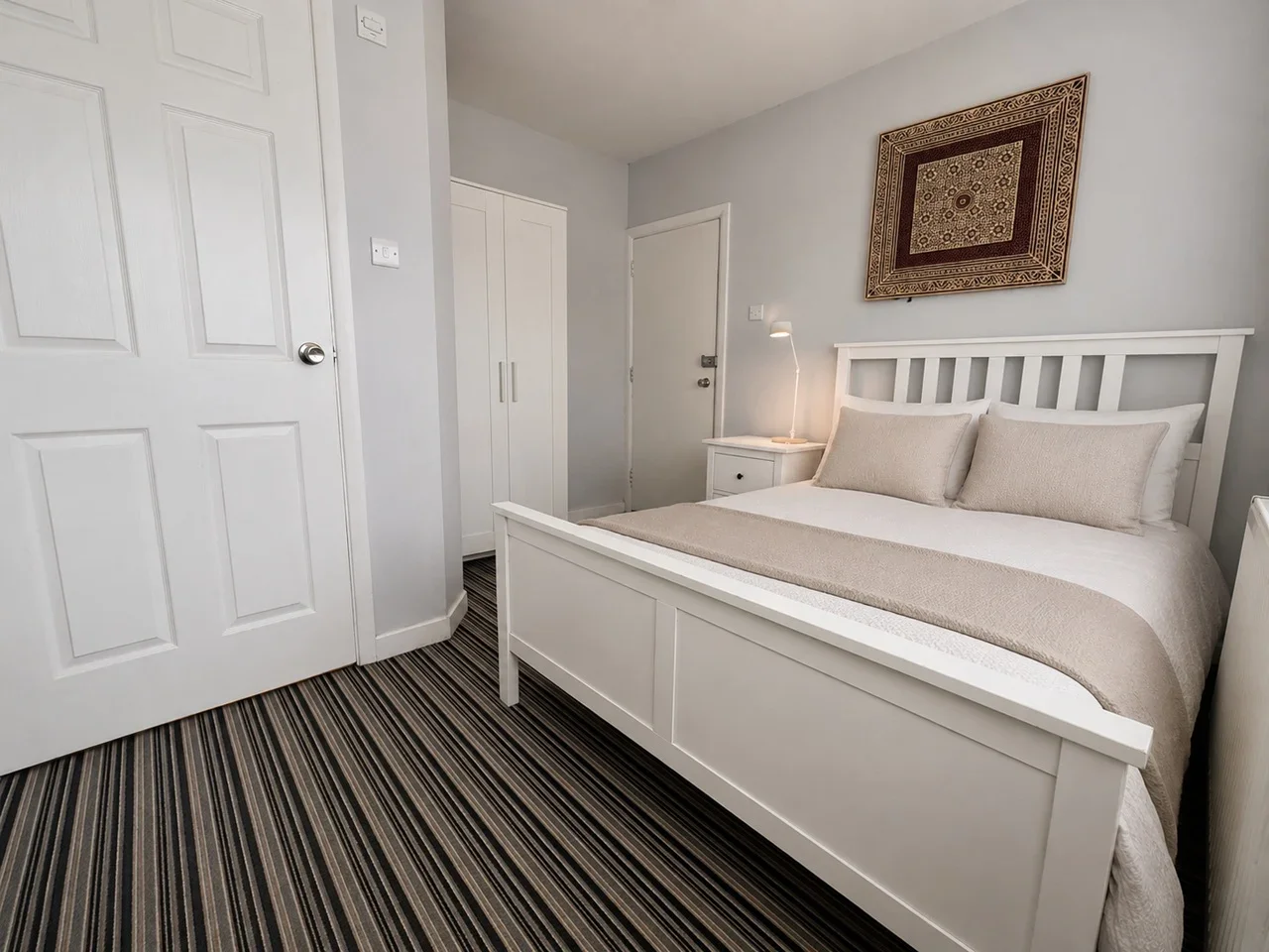 Room Highworth Road in Stratton St. Margaret